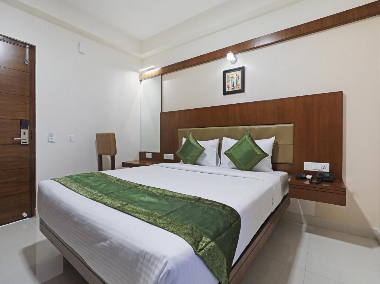 Treebo Akshaya Bull Temple Hotel Bangalore Luaran gambar